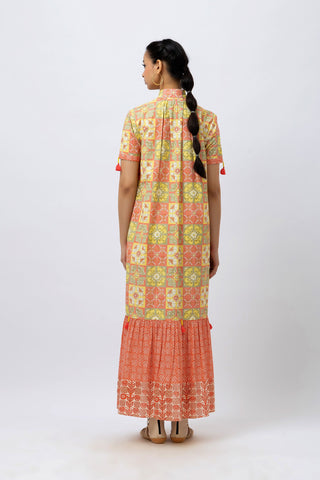 Great Fit - Block print maxi style tier dress.