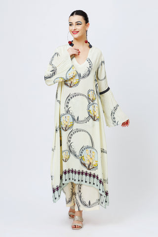 Calcutta Diaries - Page 1, Comfort fit A line tunic and pant set.