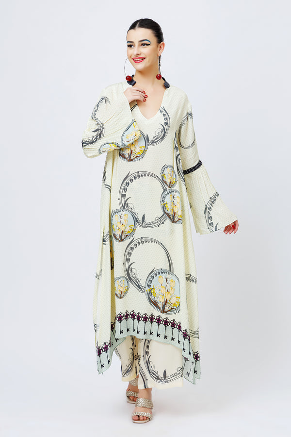 Calcutta Diaries - Page 1, Comfort fit A line tunic and pant set.