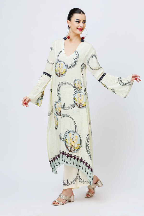 Calcutta Diaries - Page 1, Comfort fit A line tunic and pant set.