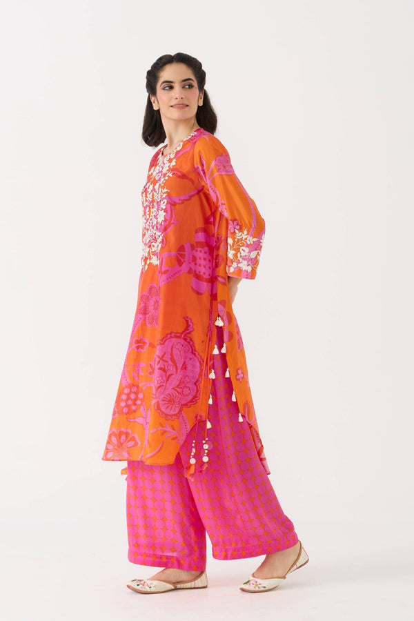 Dilbar - Bold Suneheri Kurta + Pant Set