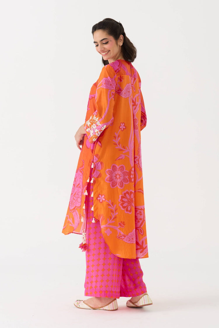 Dilbar - Bold Suneheri Kurta + Pant Set